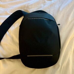 Nomatic Navigator Sling Bag 10L